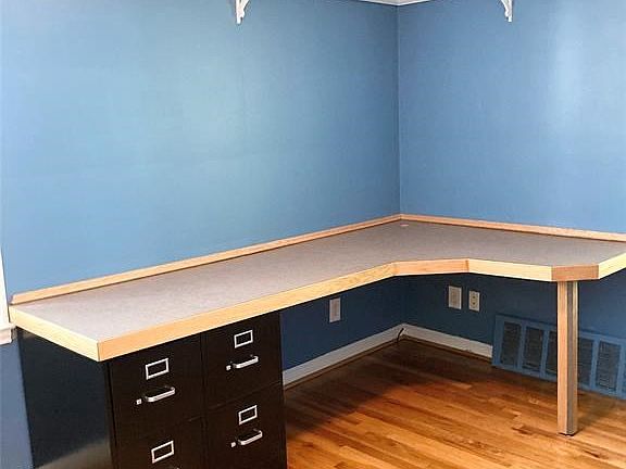 5th image of 606 Flowerdale St