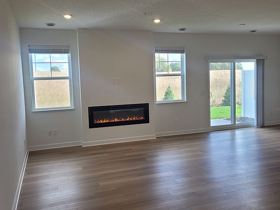 4th image of 10714 Wiles Way