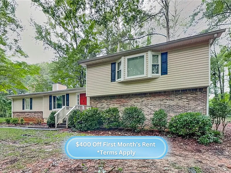 3 bed, 2.0 bath, 2035 sqft, $1,775 — Photo 1