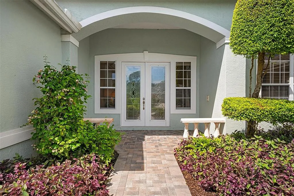 3 bed, 2.5 bath, 2220 sqft, $3,400 — Photo 4