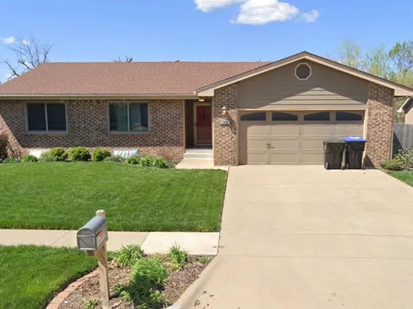 1567 SW Cheyenne Hills Rd, Topeka, KS 66604