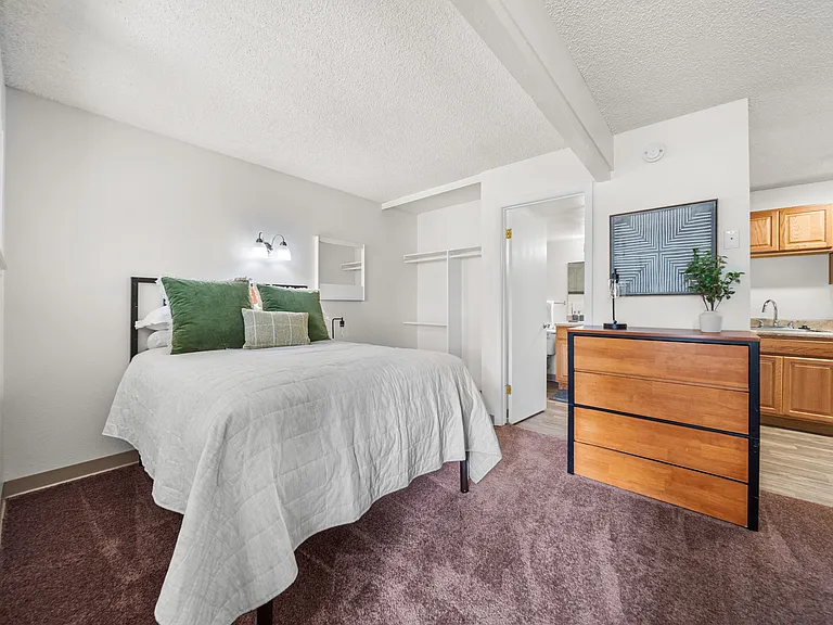 Pine View Village Apartments — Photo 12