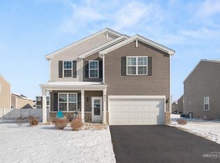 471 S Stonebrook Dr, Romeoville, IL 60446