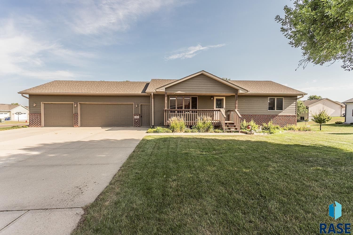 204 W 9th St, Crooks, SD 57020 MLS 22304777 Zillow
