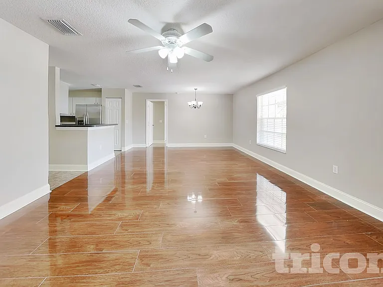 2313 Pleasure Run Dr — Photo 2