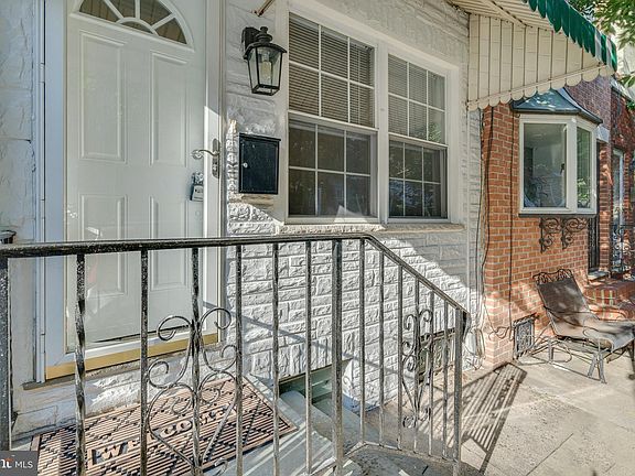 4th image of 713 Clymer St