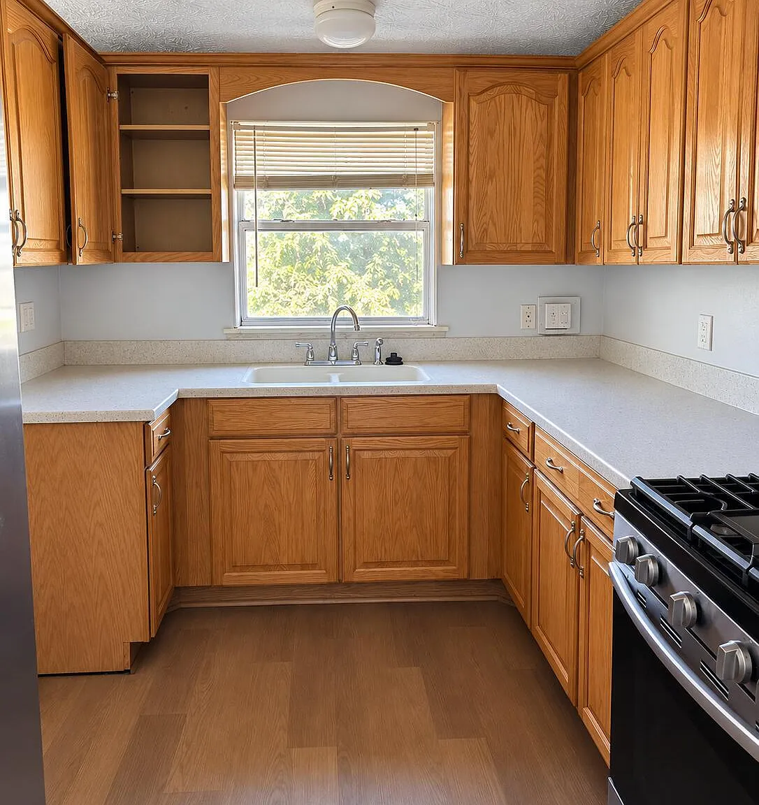 4 bed, 2.0 bath, 1260 sqft, $1,600 — Photo 4