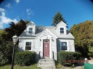 120 Sharon Ave, Pawtucket, RI 02860