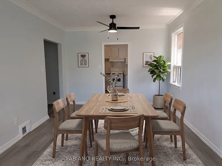 5 Hertford Ave #2 — Photo 3