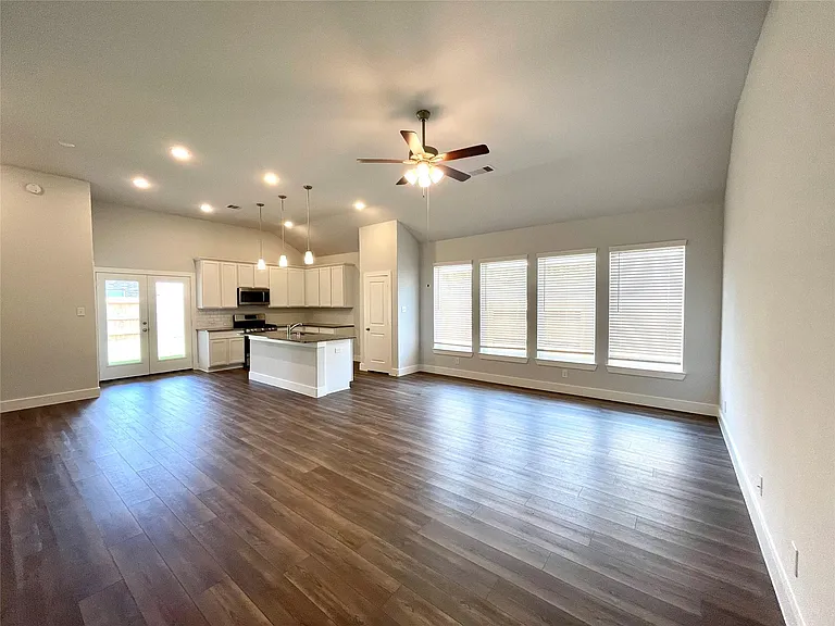216 Catalina Cove Dr — Photo 15