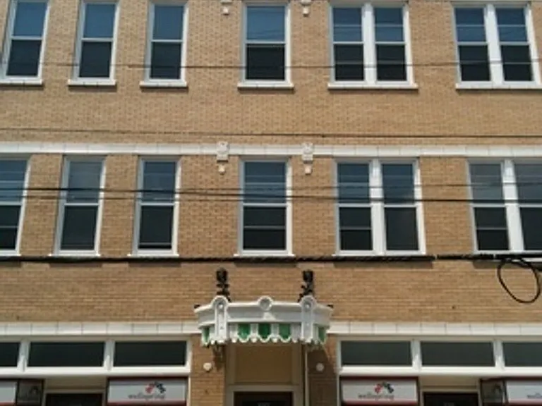 UV Olympic — Photo 2