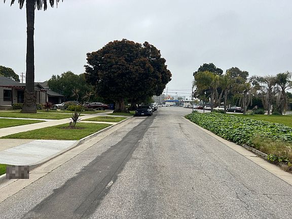 4th image of 2245 Superior Ave