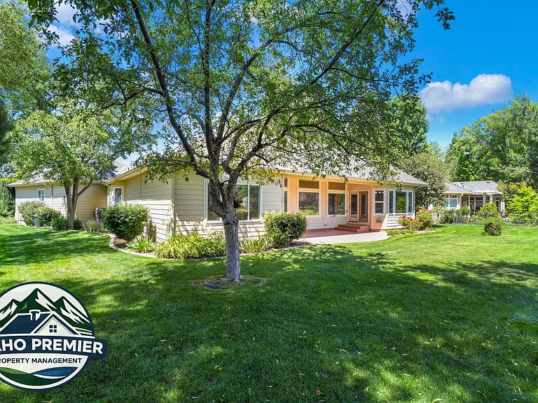 418 E Trailside Dr — Photo 31