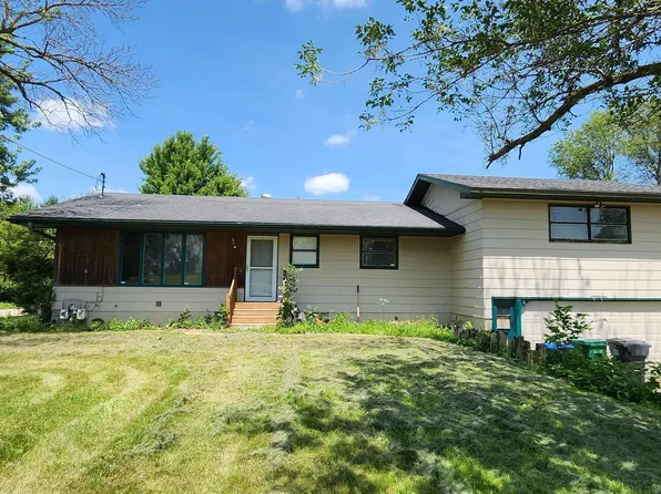 421 2nd St E, Wanamingo, MN 55983