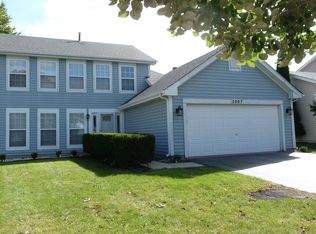 2007 Crossing Ln, Naperville, IL 60540