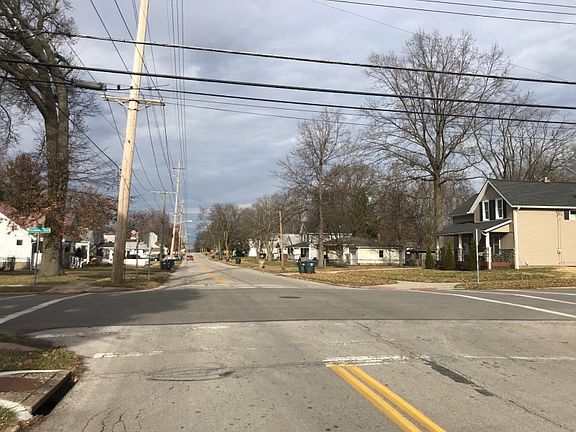 5th image of 1995 High St