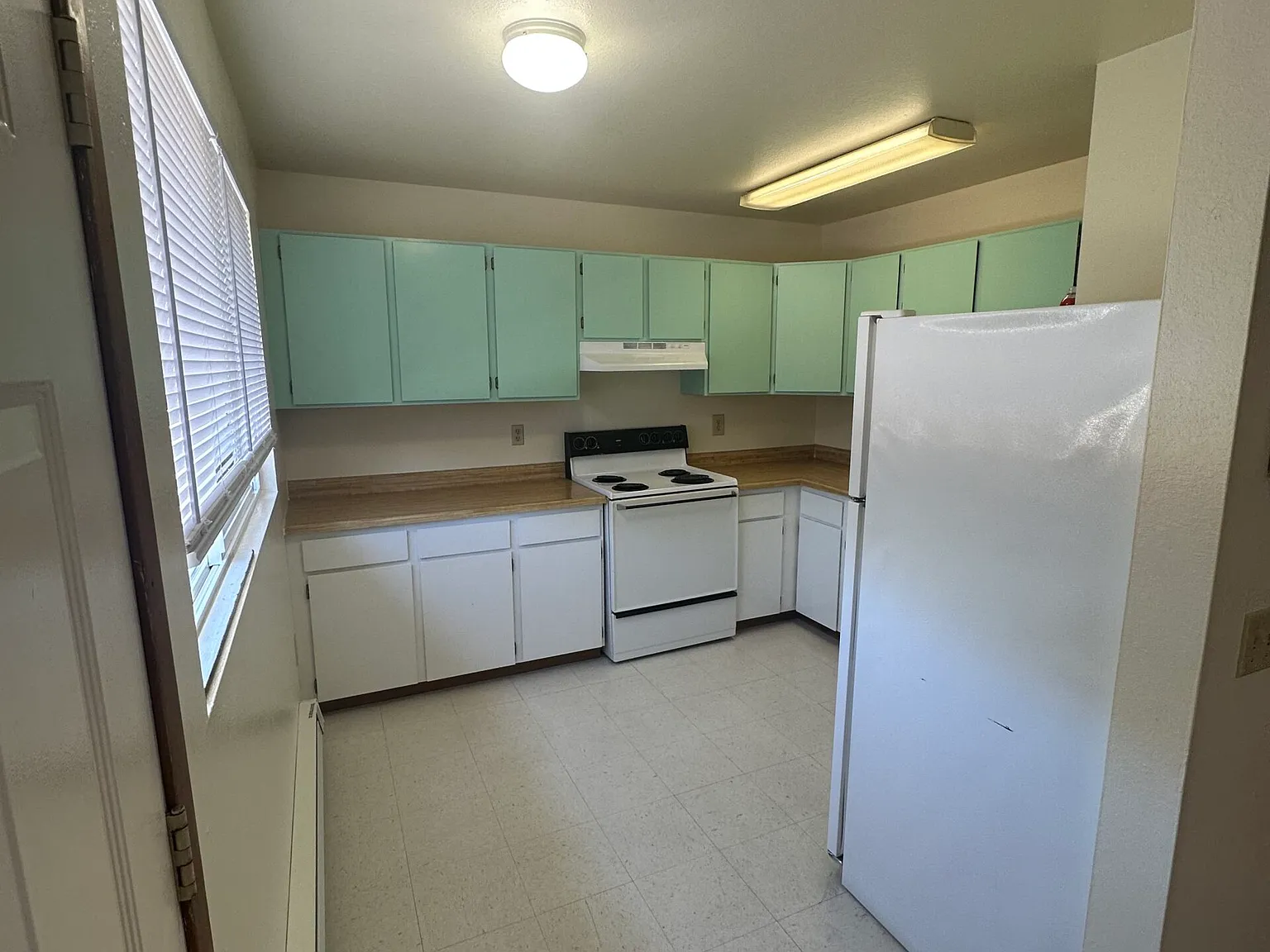 2 bed, $895 — Photo 3