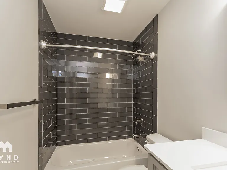 2916 Dunsinane Ct — Photo 17