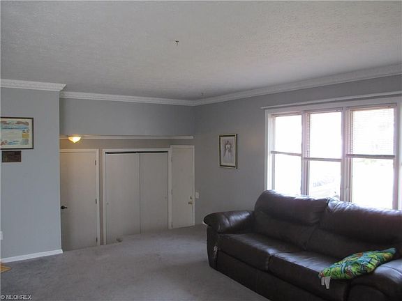 3rd image of 6400 Orchard Hill Blvd