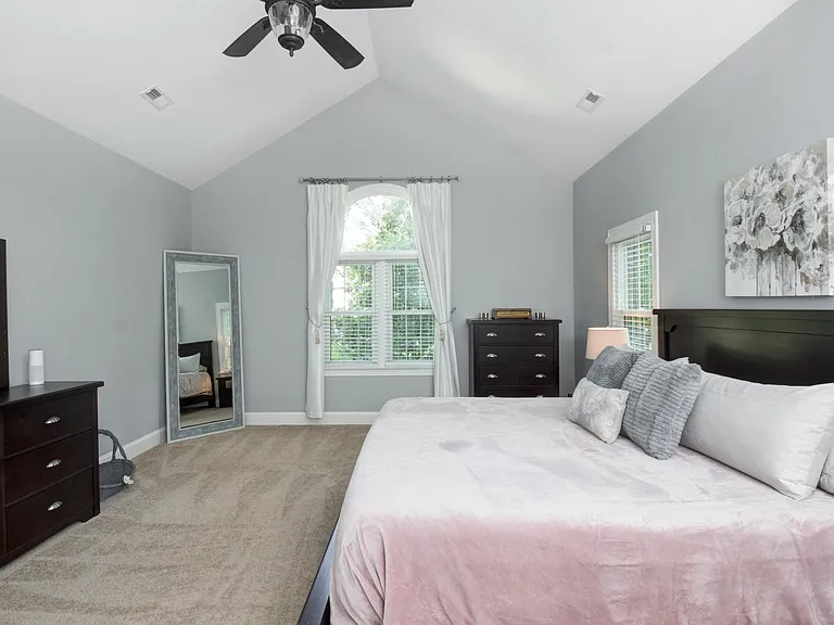 1315 Lake Point Dr — Photo 29