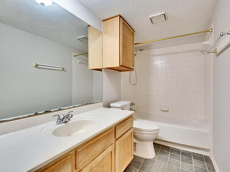 9706 Moorberry St — Photo 17
