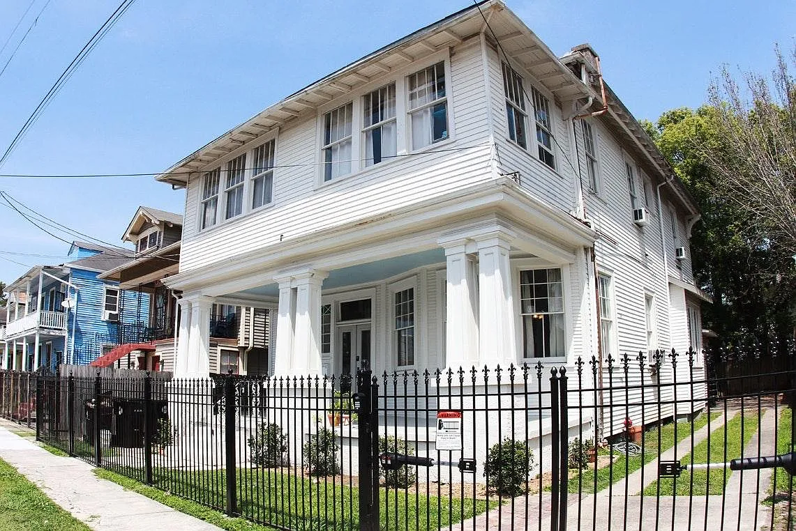 Building Photo - 2209 General Taylor St #A