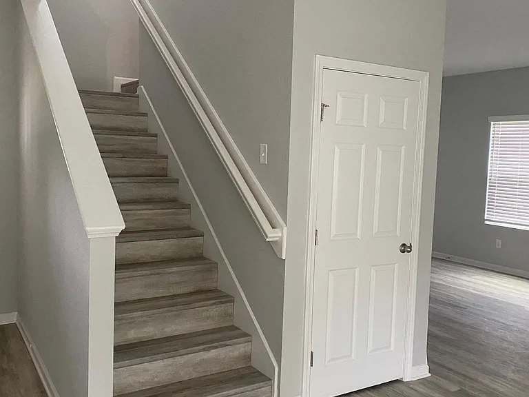 1737 Charlotte St — Photo 19