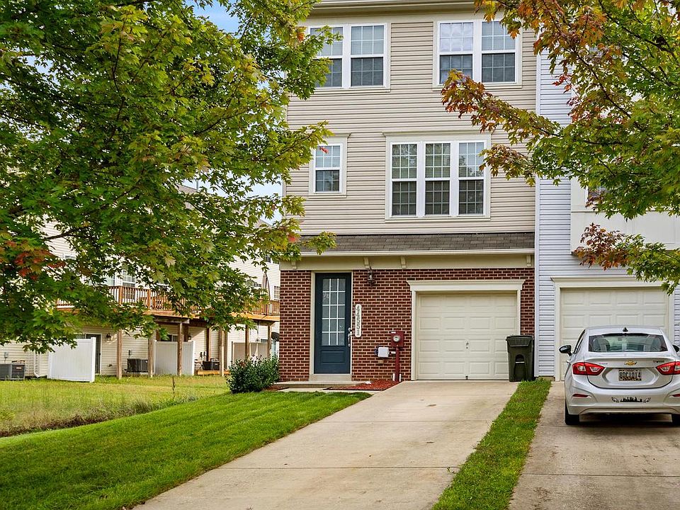 1st image of 44551 River Otter Dr