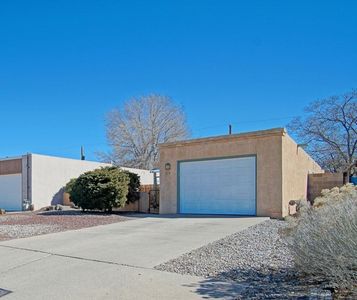 614 Palomas Dr SE, Albuquerque, NM, 87108