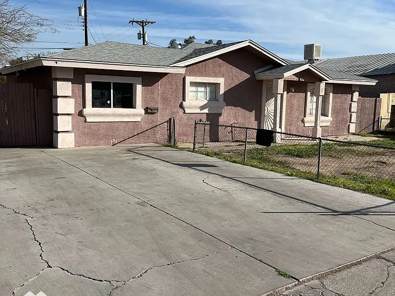 3522 W Palm Ln — Photo 1