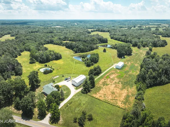 3040 State Route H, Fayette, MO 65248