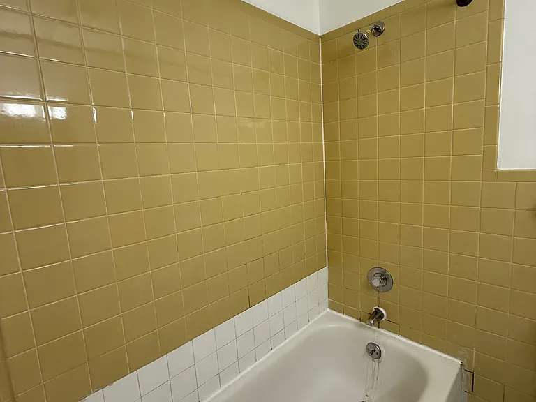 2111 Florence Ave #A — Photo 7