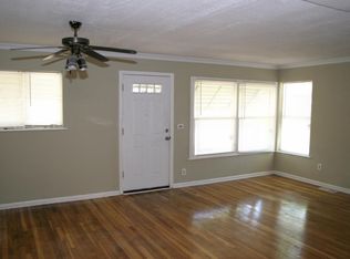 9401 S Emerald Ave, Chicago, IL 60620