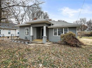 10106 E Golf Ave, Independence, MO 64053