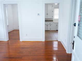 2924 Avenue P 1/2 APT 2, Galveston, TX 77550
