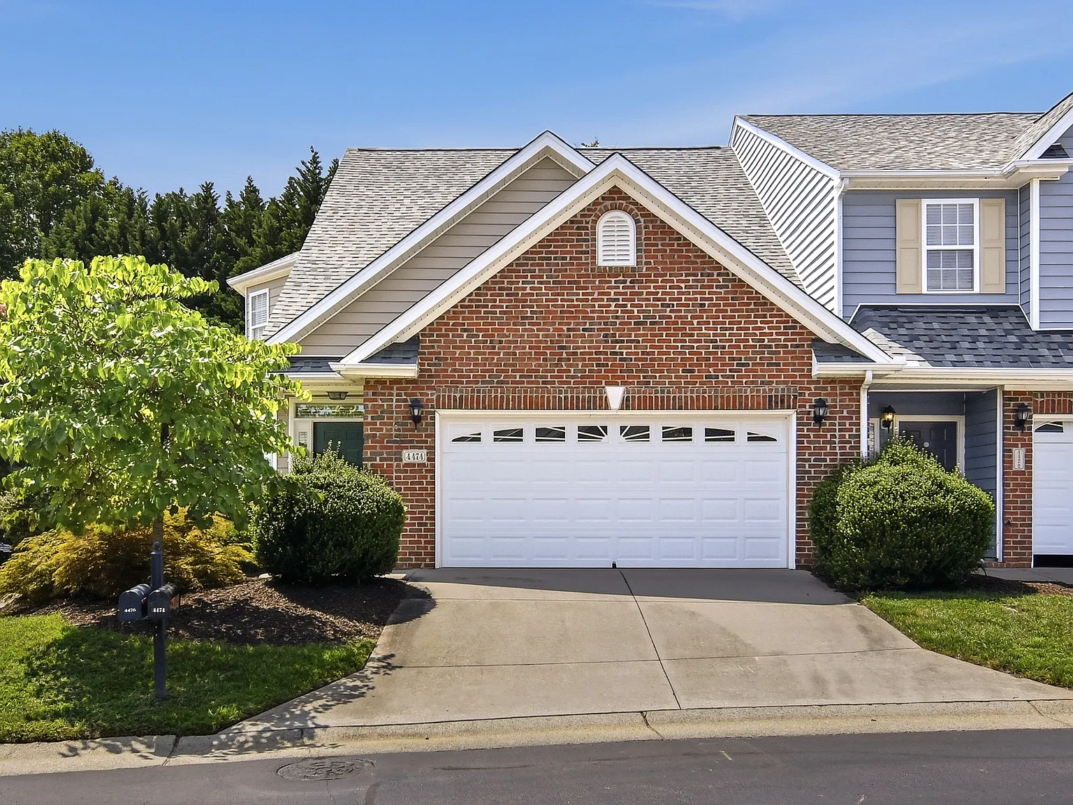 3 bed, 2.5 bath, 2067 sqft, $2,500 — Photo 3