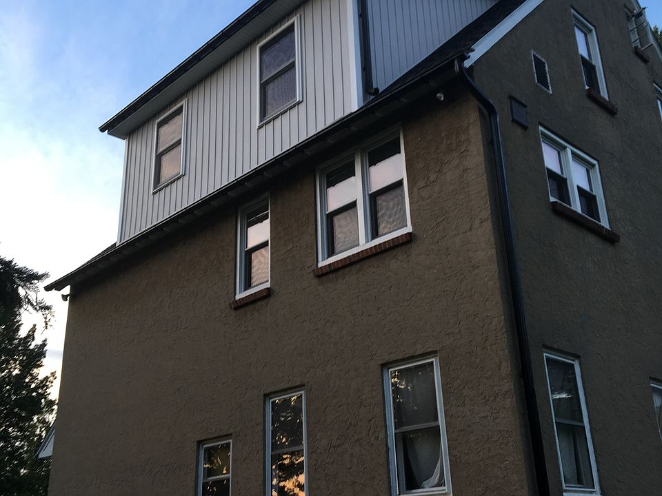 2nd image of 716 W Market St
