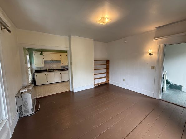 8-10 Laurel St #8A