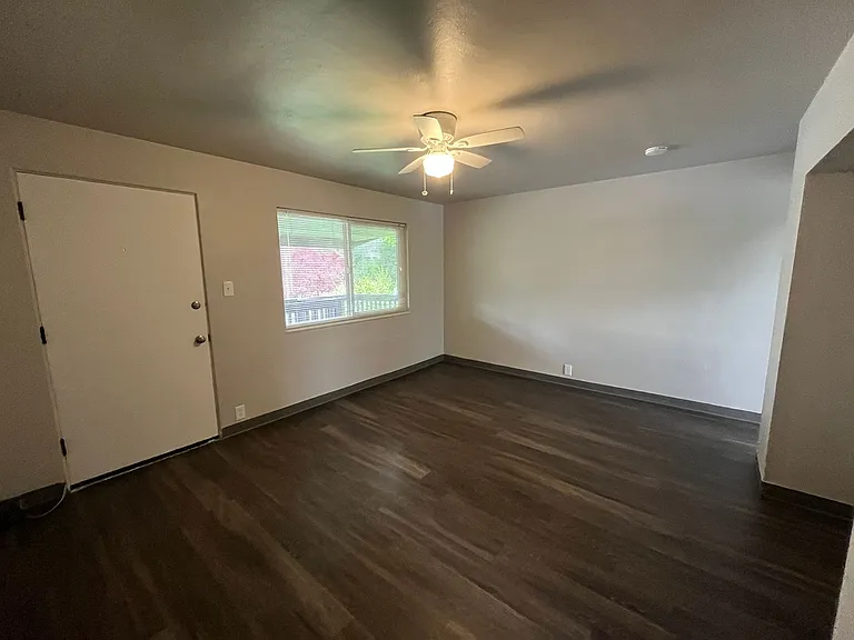 765 E 18th Ave #6 — Photo 9