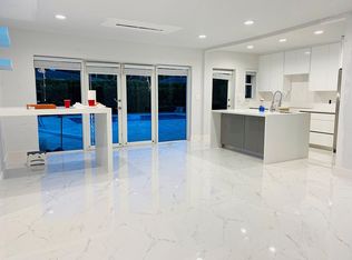 6870 SW 50th Ter, Miami, FL 33155