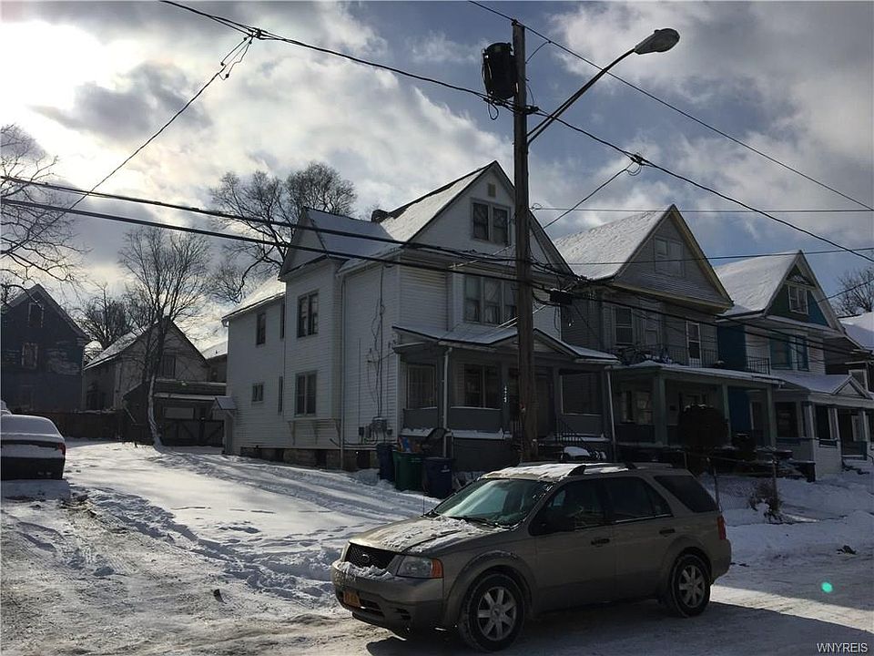 2nd image of 475 Winslow Ave