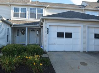 817 Overlook Ridge Dr #C, Cleveland, OH 44109