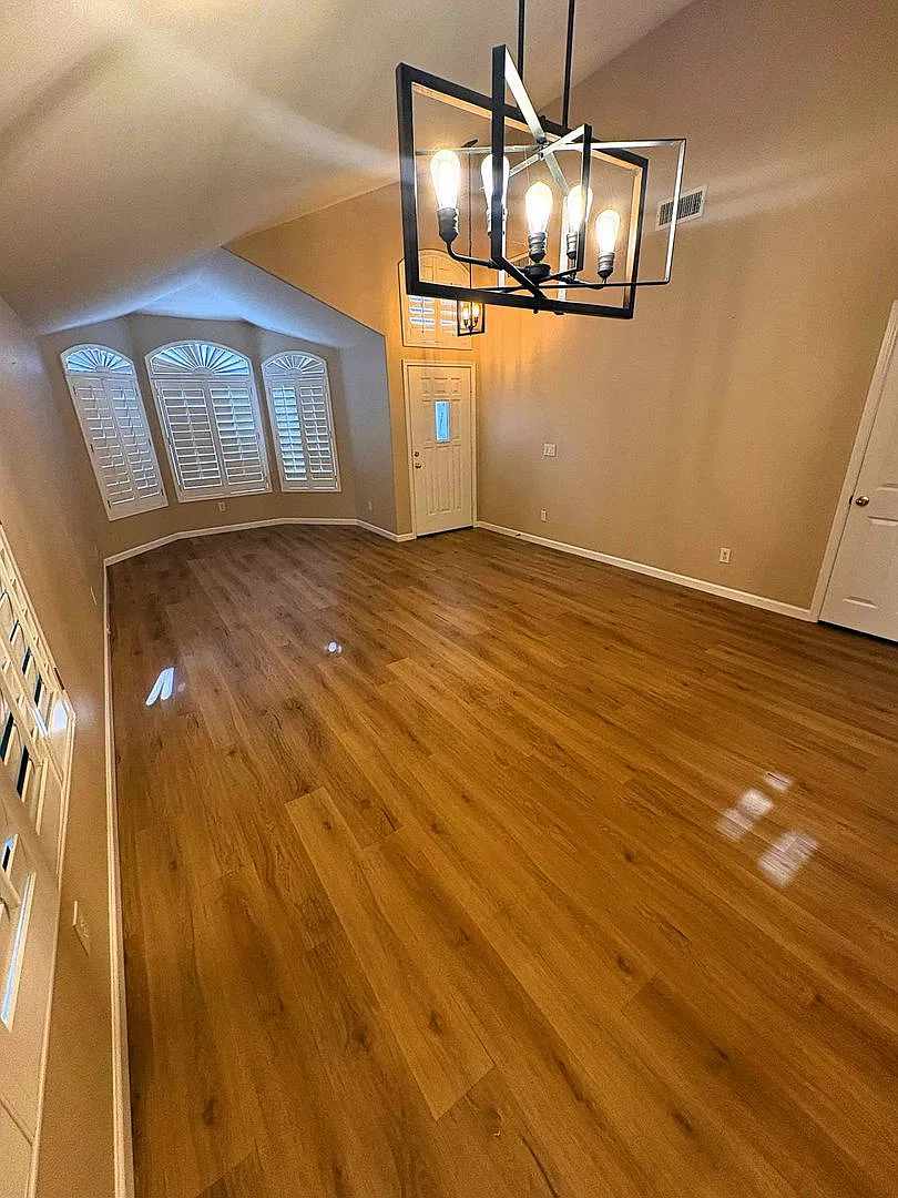 Phoenix 3 Bedroom 2 Bath near Desert Ridge — Photo 3