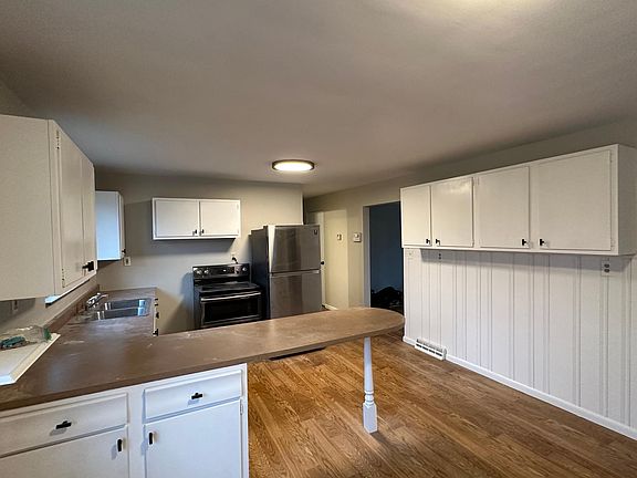 5th image of 5834 Highview Dr