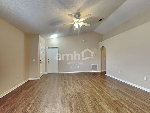 5th image of 30339 Birdhouse Dr