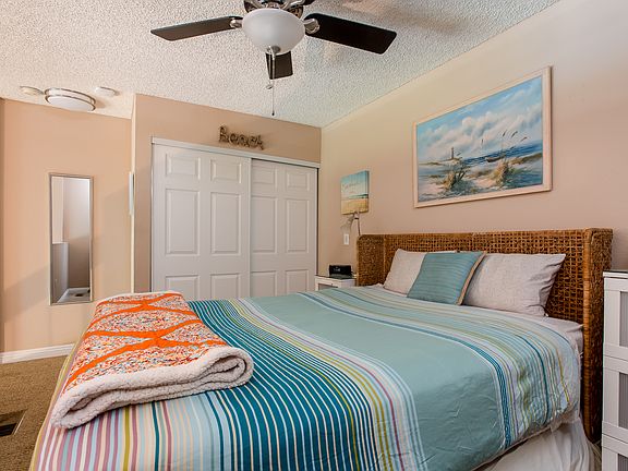 Comfortable beachy vibe