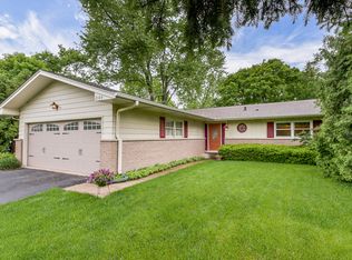 2104 Glencoe St, Wheaton, IL