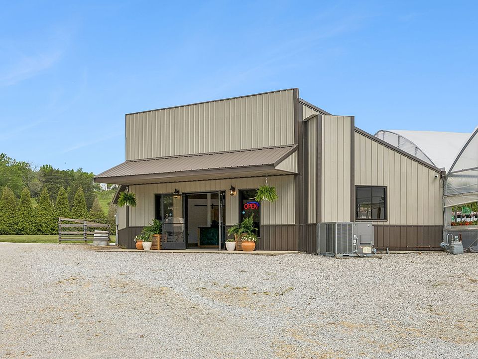 16th image of 2461 Bodenham Rd