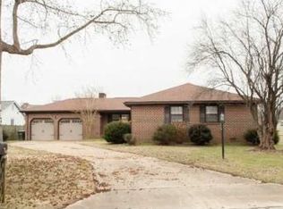 190 Salt Pond Rd, Hampton, VA 23664