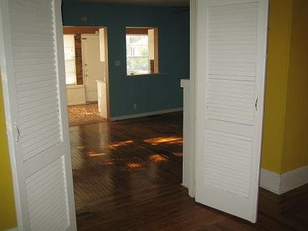 5th image of 420 Goodall Ave APT 3